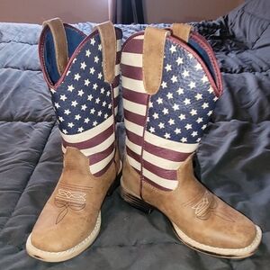 Twister youth size 11